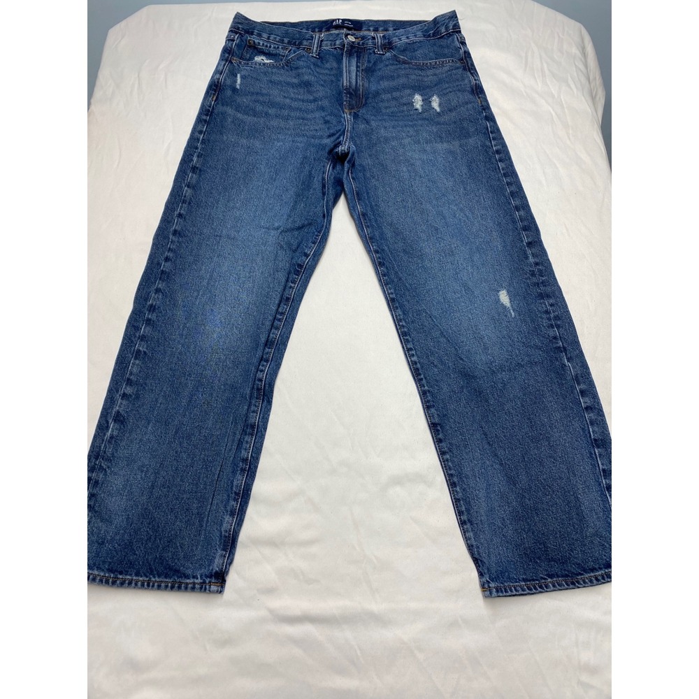 Gap mens Relaxed Fit Distressed Medium Wash Blue Denim Jeans 33x30 100% Cotton
